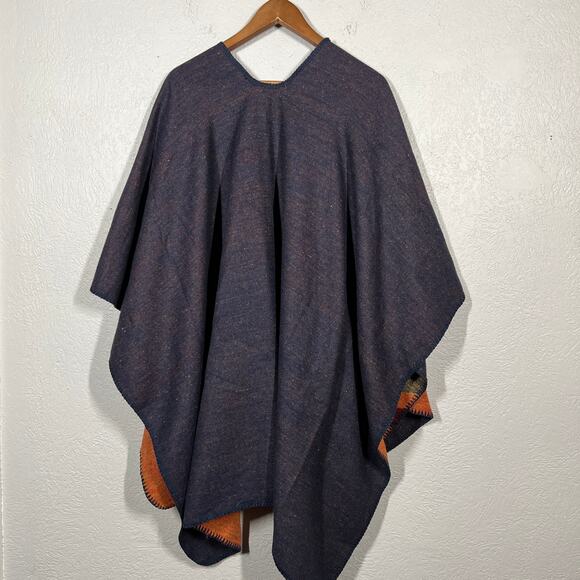 NEW! Shiraleah Chicago Shawl Poncho Sweater Wrap Knit OSFA - Picture 2 of 6